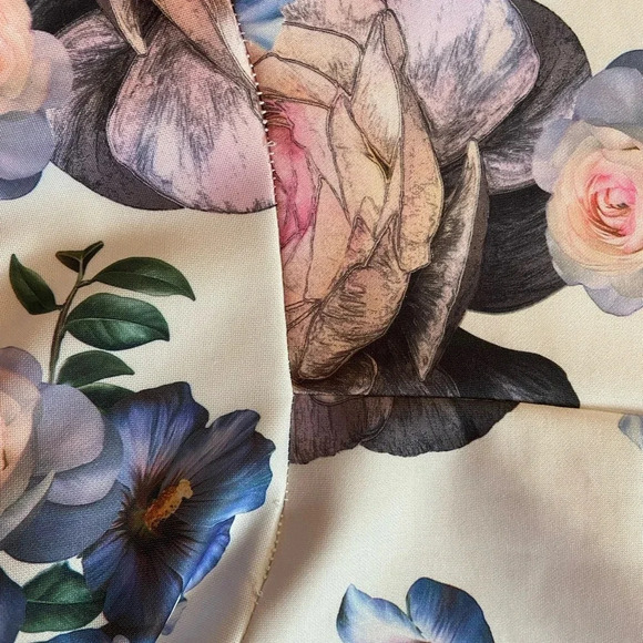 Floral dress - Picture 6 of 7